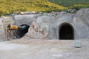 Baška voda/Bast, 22. siječnja 2010. gradilište tunela sv. Ilija na dam probijanja glavne tunelske cijevi